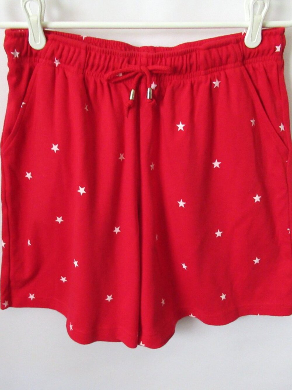 White Stag red white star print elastic waist shorts 6-1/2" inseam *Sz M*
